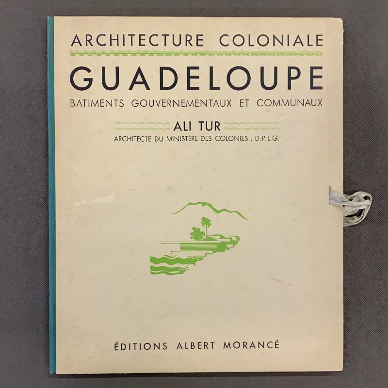 Ali Tur / Guadeloupe / bâtiments gouvernementaux et communaux.