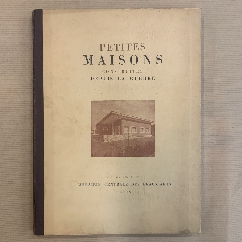 Petites maisons construites depuis la guerre.