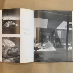 A constructed view / the architectural photography of Julius Shulman.