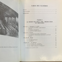 Le mobilier d'Alvar Aalto dans l'espace et dans le temps.