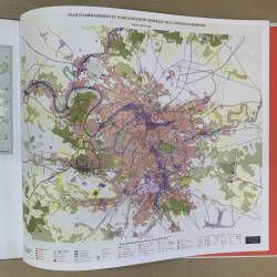 Les environs de Paris / Atlas des cartes du XVIe siècle à nos jours.