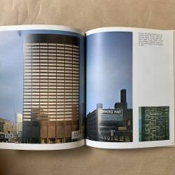 Observations on american architecture / Ivan Chermayeff.