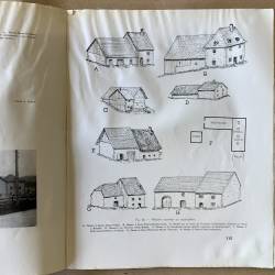 La maison rurale permanente dans les alpes françaises du nord.