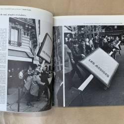 Le mobilier français 1965-1979 / Gilles de Bure.