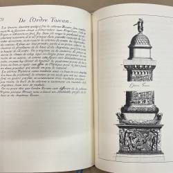 Parallèle de l'architecture antique et de la moderne.