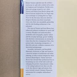 Architecture as signs and systems / Venturi / Scott brown.