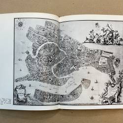 I teatri di Venezia / Nicolas Mangini.