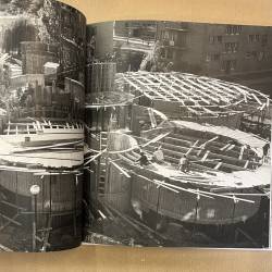 Espace à lire / la bibliothèque des enfants à Clamart.