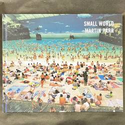 MARTIN PARR : Small World...