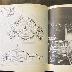 The architecture of Bruce Goff / Jeffrey Cook.