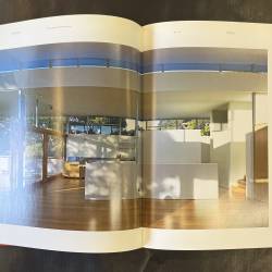 Under the edge / the architecture of Peter Stutchbury.