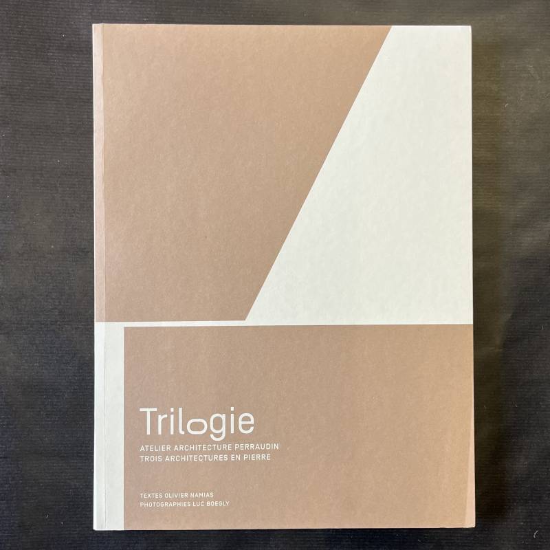 Atelier d'architecture Perraudin / trois architectures en pierre.