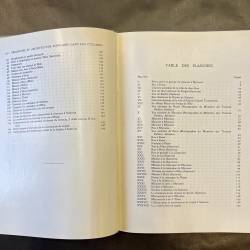 L'urbanisme et l'architecture populaire dan les Cyclades.