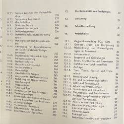 Parkplätze und Grossgaragen / bauten für den ruhenden verkehr.