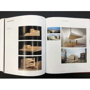 Architecture & Arts, 1900/2004